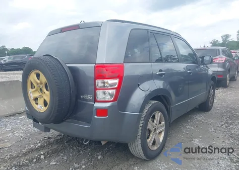 2006 Suzuki Grand Vitara Luxury из США, поврежденный, VIN JS3TE947464102818